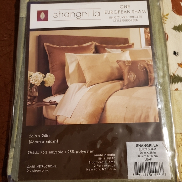 Shangri La Leaf Colored Sham. 26"x26. - Picture 1 of 3